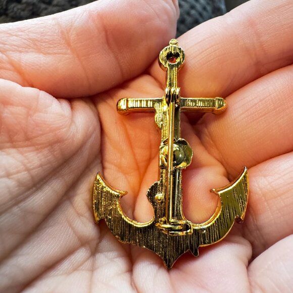 Vintage Enamel Anchor Brooch Gold Tone Red White Black Nautical Pin - Picture 3 of 3